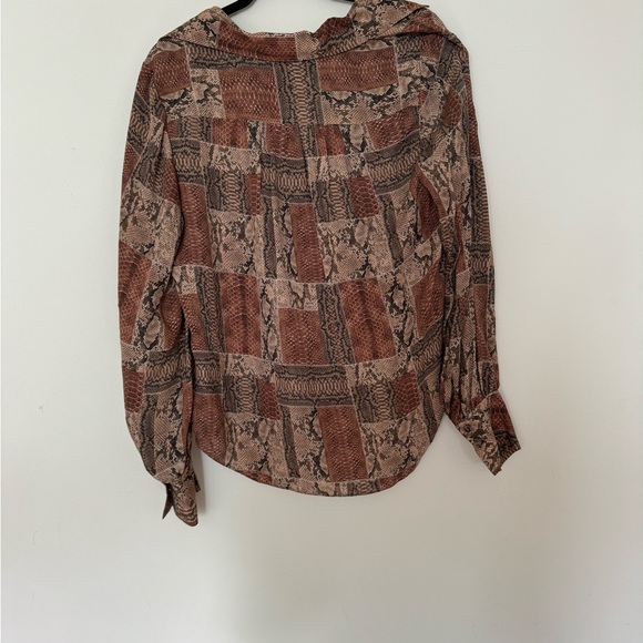 Silk snake print shirt - Picture 4 of 7